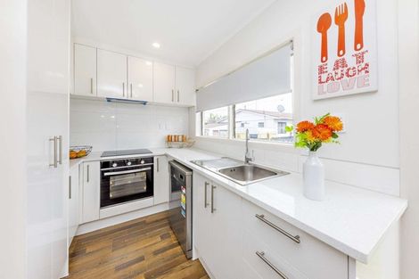 Photo of property in 4 Atkinson Avenue, Papatoetoe, Auckland, 2025