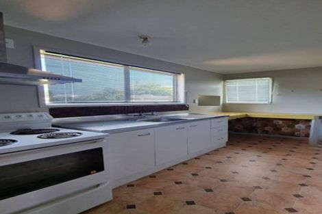 Photo of property in 1/29 Becker Drive, Weymouth, Auckland, 2103