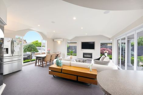 Photo of property in 10 Lady Nugent Lane, Halswell, Christchurch, 8025