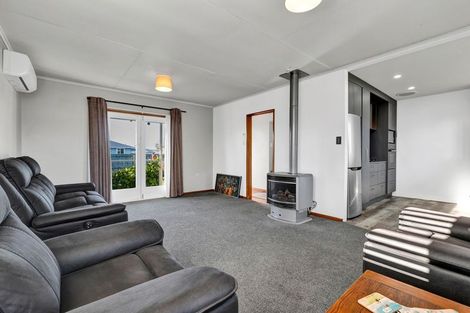 Photo of property in 37 Reid Avenue, Hawera, 4610