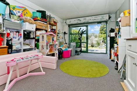 Photo of property in 2/19 Hamilton Place, Glenfield, Auckland, 0629