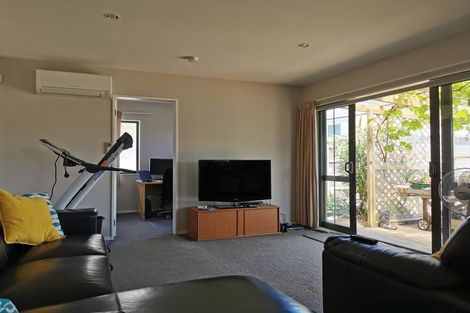 Photo of property in 213 Mark Avenue, Grenada Village, Wellington, 6037