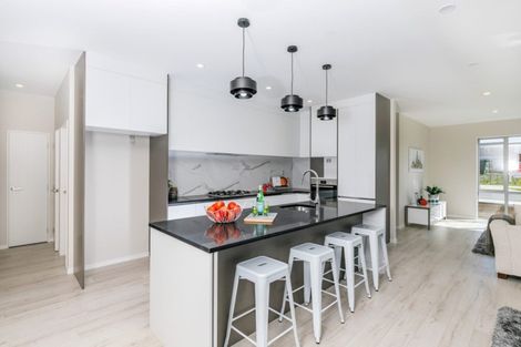 Photo of property in 42 Schoolside Road, Kumeu, 0810