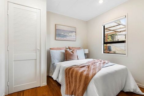 Photo of property in 112 Spinella Drive, Bayview, Auckland, 0629