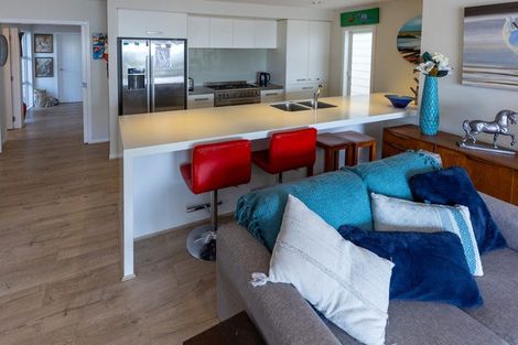 Photo of property in 7a Torkar Road, Clarks Beach, 2122