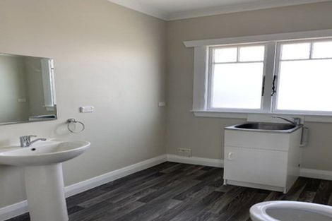 Photo of property in 330b Carrington Street, Vogeltown, New Plymouth, 4310
