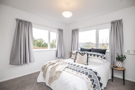 Photo of property in 119 Ruskin Road, Newlands, Wellington, 6037