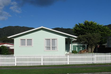 Photo of property in 17 Kairanga Crescent, Wainuiomata, Lower Hutt, 5014