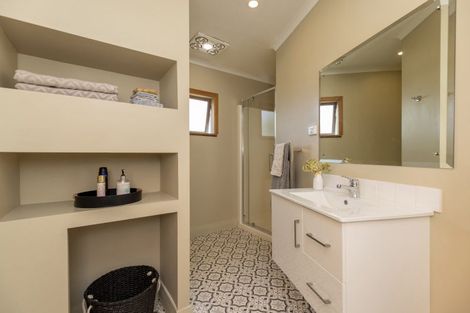 Photo of property in 5 Eatwell Avenue, Paraparaumu Beach, Paraparaumu, 5032