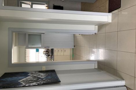 Photo of property in 21 Churchill Avenue, Manurewa, Auckland, 2102