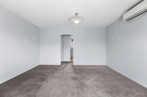 Photo of property in 15 Chipping Lane, Redwood, Christchurch, 8051