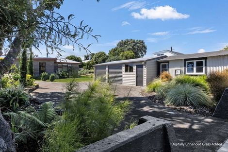 Photo of property in 20 Whakapaki Street, Urenui, 4375