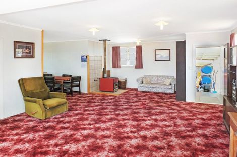 Photo of property in 12 Roore Street, Foxton Beach, Foxton, 4815