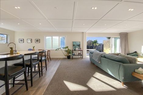 Photo of property in 81 Endeavour Street, Lyall Bay, Wellington, 6022
