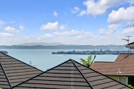 Photo of property in 1/180 Sandspit Road, Shelly Park, Auckland, 2014