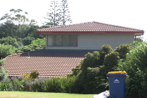 Photo of property in 1/63 Churchill Road, Murrays Bay, Auckland, 0630