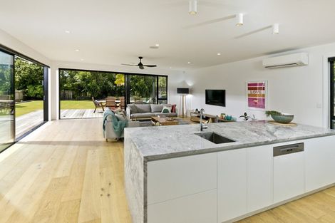 Photo of property in 50 Churchouse Road, Greenhithe, Auckland, 0632