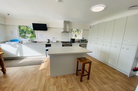 Photo of property in 30 Anthony Grove, Paraparaumu Beach, Paraparaumu, 5032