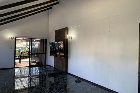 Photo of property in 16 Frank Evans Place, Henderson, Auckland, 0610