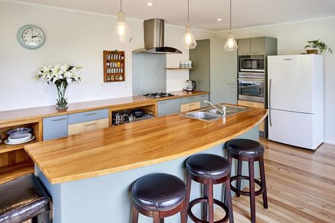 Photo of property in 51a Omapere Street, Whitby, Porirua, 5024