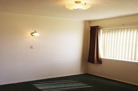 Photo of property in 2 Findlay Street, Moturoa, New Plymouth, 4310