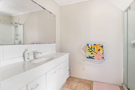 Photo of property in 11 Nakhle Place, Manurewa, Auckland, 2105