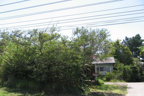 Photo of property in 909 East Coast Road, Northcross, Auckland, 0632