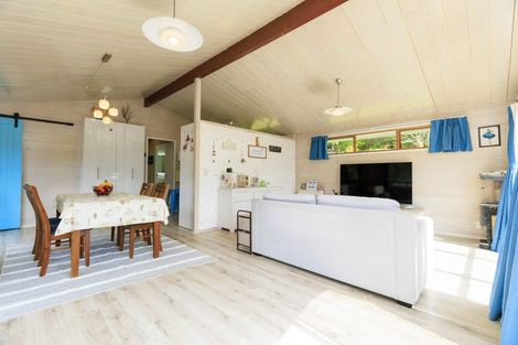 Photo of property in 12 Ngahere Street, Stokes Valley, Lower Hutt, 5019