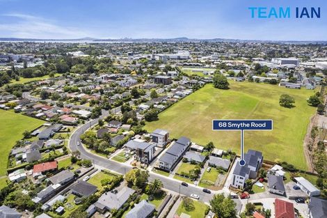 Photo of property in 1/68 Smythe Road, Henderson, Auckland, 0612