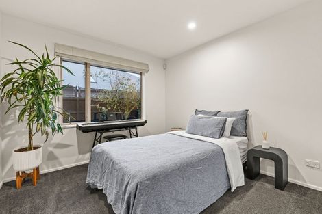 Photo of property in 14 Hussey Road, Harewood, Christchurch, 8051