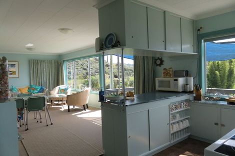 Photo of property in 70 Rapata Road, Oakura, Hikurangi, 0184
