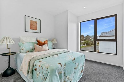 Photo of property in 56 Oreil Avenue, West Harbour, Auckland, 0618