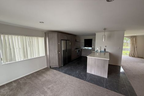 Photo of property in 10 Jezero Drive, Massey, Auckland, 0614