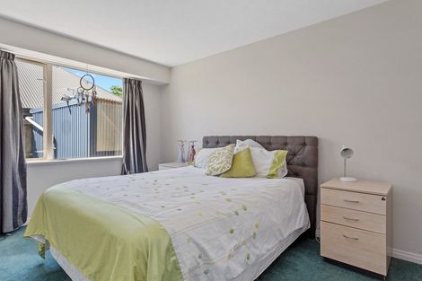 Photo of property in 22 Melford Close, Rangiora, 7400