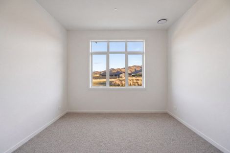 Photo of property in 105 Burdon Loop, Lake Hawea, 9382