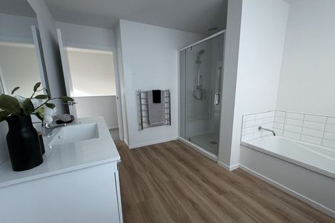 Photo of property in 4b Bathurst Street, Silverstream, Upper Hutt, 5019