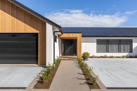 Photo of property in 20b Gordon Street, Glen Avon, New Plymouth, 4312
