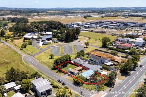 Photo of property in 490 Don Buck Road, Massey, Auckland, 0614