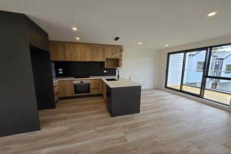 Photo of property in 7/13 Fairdale Place, Birkdale, Auckland, 0626