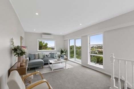 Photo of property in 33 Garden Road, Northland, Wellington, 6012