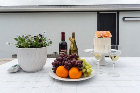 Photo of property in 10 Potaka Street, Marton, 4710