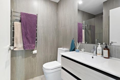 Photo of property in 2 Kotuku Lane, Hobsonville, Auckland, 0616