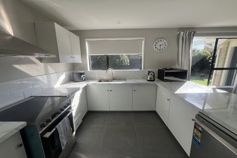 Photo of property in 1/120b Roydvale Avenue, Burnside, Christchurch, 8053