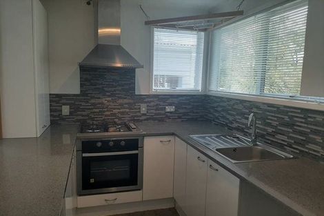 Photo of property in 19 Stallard Place, Glen Eden, Auckland, 0602