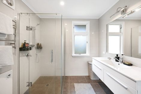 Photo of property in 168 Victoria Street, Cambridge, 3434