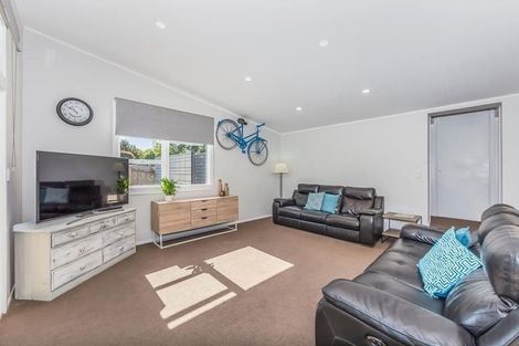 Photo of property in 16 Brandon Road, Manly, Whangaparaoa, 0930