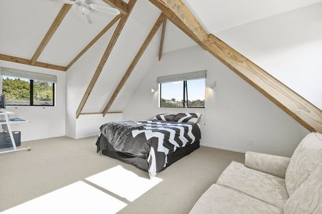 Photo of property in 94a /2 Coronation Road, Hillcrest, Auckland, 0627