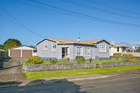 Photo of property in 6 Rata Street, Upper Vogeltown, New Plymouth, 4310