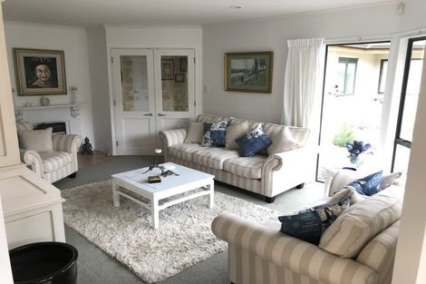 Photo of property in 14 Petrel Lane, Whitby, Porirua, 5024