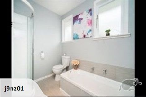 Photo of property in 3/10 Coroglen Avenue, Birkenhead, Auckland, 0626